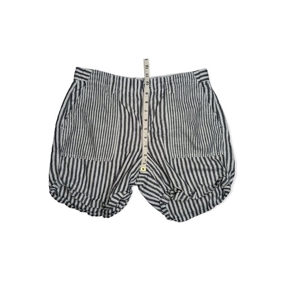 Gap Girlfriend Chino Regular Fit Blue & White Stripe Shorts Size 8 - Picture 9 of 10